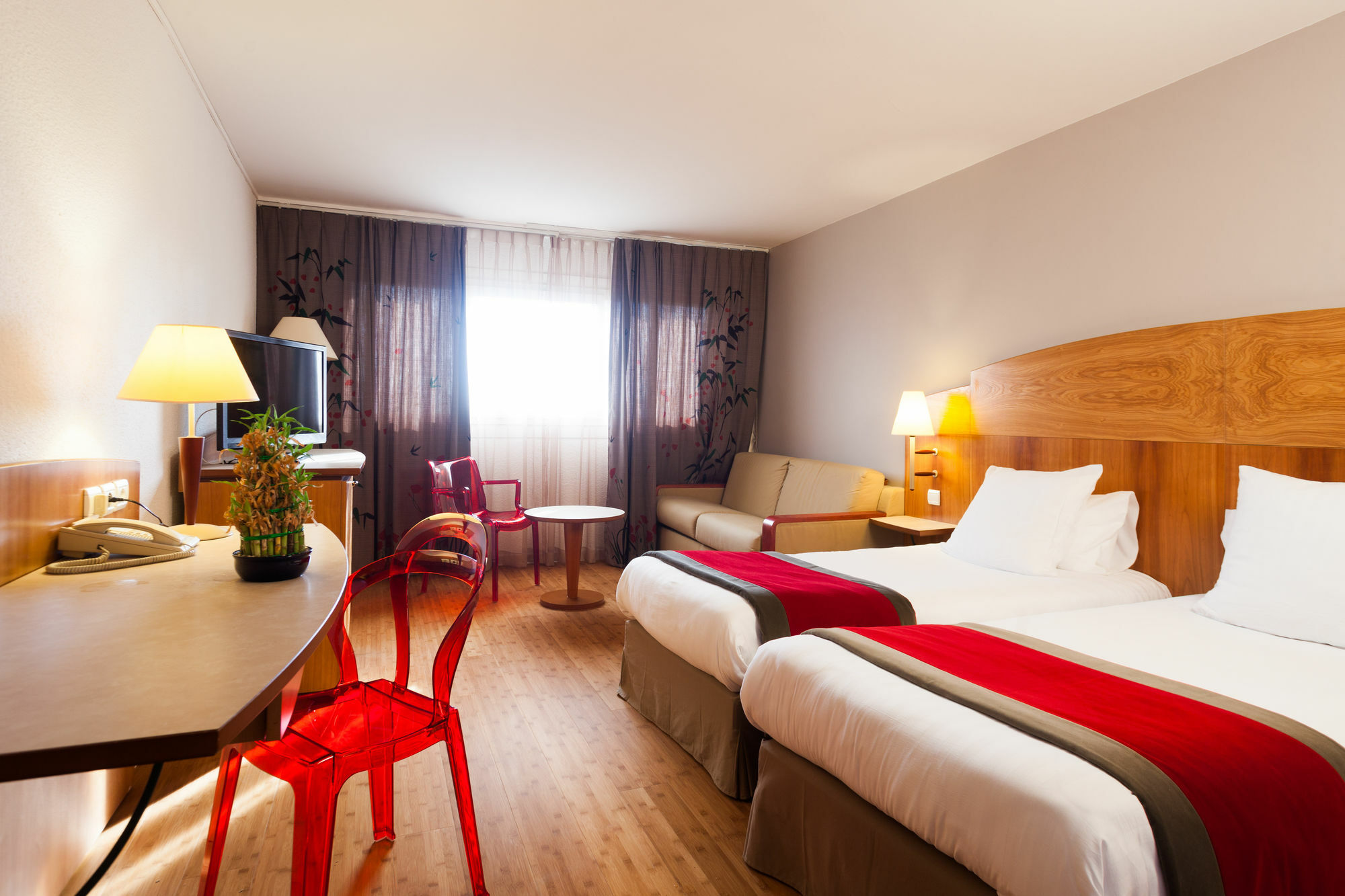 Hotel C Suites Chambres Spacieuses Nimes Luaran gambar